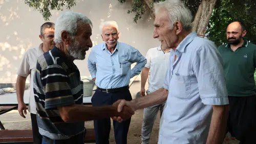 Kozan'da Kaza Sonrası Örnek İnsanlık: Adliyeden Çıkıp Tatlıya Gitti