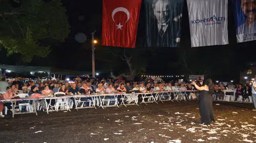 Üçoluk Yayla Şenliği’nde Renkli Görüntüler: Müzik ve Eğlence Bir Arada