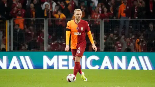 Galatasaray O Oyuncuyla Yollarını Ayırdı: Sözleşmesi Feshedildi!