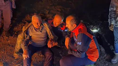 Burdur'da Kaybolan 89 Yaşındaki Adam Dağda Uyurken Bulundu