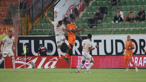 Alanyaspor'dan Hakem Kararlarına Sert Tepki