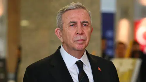 Mansur Yavaş’tan “Parti Değiştirecek” İddialarına Net Yanıt!