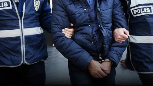 Antalya’da Kaçak Tütün Operasyonu: 3 Kişi Gözaltına Alındı