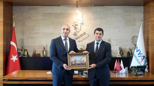 Konyaaltı Belediyesi'nden Rusya Başkonsolosu Vetrik'e Ziyaret