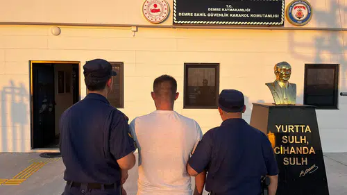 Yasa Dışı Yollarla Giren KKTC Vatandaşı Demre'de Yakalandı
