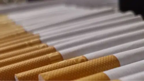 Sigaraya Yeni Kısıtlamalar Yolda! Açık Alanlarda Yasak Genişliyor
