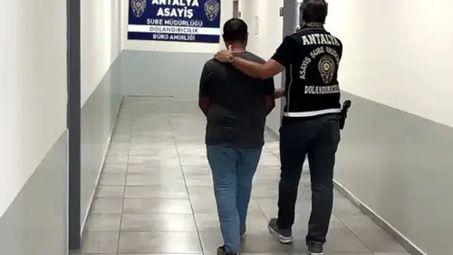 Antalya'da "MİT Görevlisiyim" Dedi, Vurgun Yaparken Yakalandı