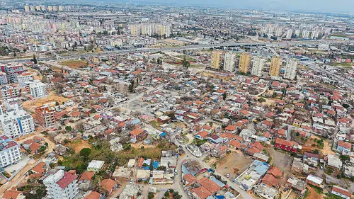 Muratpaşa'daki 942 Metrekarelik Vakıf Arazisi Kat Karşılığı İhale Edilecek