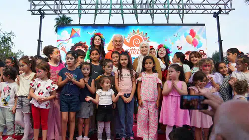 Finike’de 4. Cittaslow Çocuk Şenliği Renkli Görüntülere Sahne Oldu