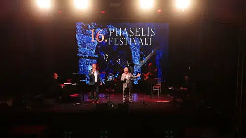 16. Phaselis Festivali’nde Efsanelerin Şarkıları Yankılandı! Sırada Minik Serçe Var