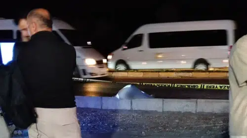 Muratpaşa'da Aynı Viraj Yine Can Aldı! 21 Yaşındaki Motosikletli Kurtarılamadı