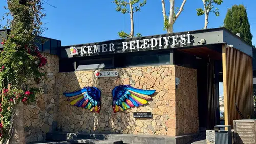 Kemer Belediyesi'nden "Pazarcı Esnafı" Açıklaması: Önceliğimiz Hizmet