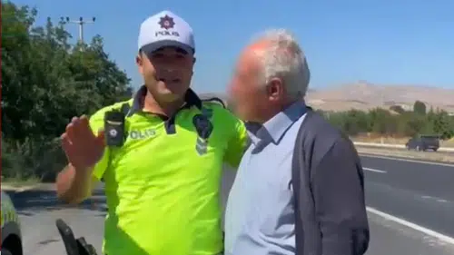 Fazla Yolcu Cezasından Kaçmak İstedi: Polisten Esprili Bulaşık Cezası