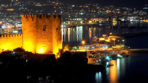800 Yıllık Kızılkule'de Caz Rüzgarı: 20. Uluslararası Alanya Caz Festivali Başlıyor