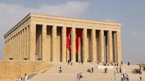 Anıtkabir Nasıl Ayakta Duruyor? İMO Antalya, Anıtkabir'in Mühendislik Sırlarını Açıkladı