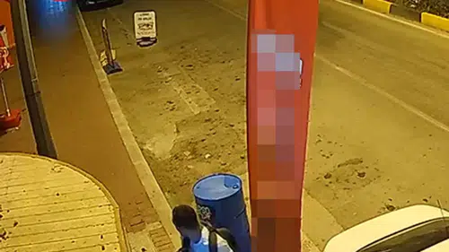 Masa Sandalyelerin Arasına Daldı: Finike'deki Dehşet Anları!