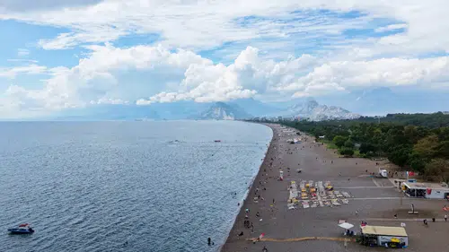 Antalya'da Deniz Suyu Sıcaklığı Havayı Geride Bıraktı!