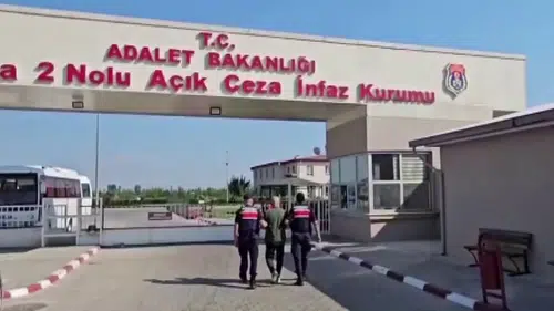 Adana'da Kesinleşmiş Hapis Cezası Olan 4 Firari Hükümlü Yakalandı