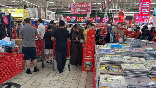 Velilerin Kırtasiye Telaşı: Aile Bütçesini Rahatlatan Okul Kampanyaları Revaçta