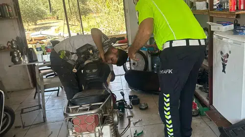 Antakya'da 68 İş Yeri Denetlendi: 178 Şahıs ve 335 Motosiklet Sorgulandı!