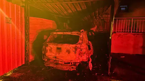 Serik'te Sabotaj İhtimali: Garajdaki Araç Alev Topuna Döndü