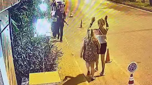 Manavgat'ta Elinde Tüfekle Gezen Şüpheli Yakalandı: Oyuncak Çıktı