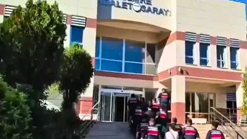 Demre'de Sahte Bungalov İlanıyla Tuzağa Düşürdüler: 3 İlde 6 Gözaltı