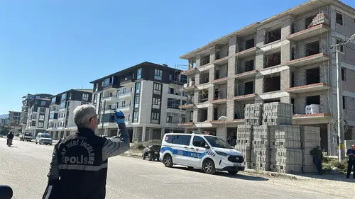 Burdur'da İnşaatta Fenalaşan Çatı Ustası Hayatını Kaybetti