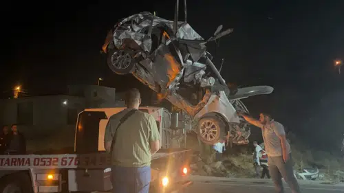 Gaziantep'te Kafa Kafaya Çarpışma: 7 Ölü, 16 Yaralı