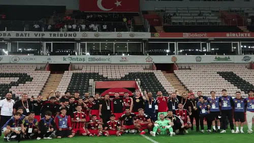 Eskişehirspor Sahasında Farklı Kazandı: Alanya 1221 FSK'yı 4-0 Geçti