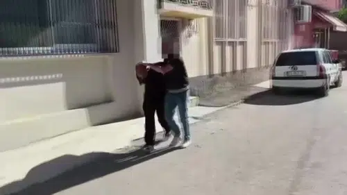 Adana'da Narkotik Operasyonu: 39 Firari Hükümlü Yakalandı