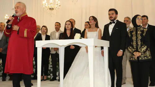 Isparta Belediye Başkanı Başdeğirmen, Oğlu Celal Başdeğirmen'in Nikahını Kıydı