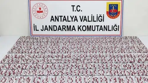 Antalya'nın 2 İlçesinde Jandarma Baskınları: Uyuşturucu ve Kaçak Tütün Yakalandı