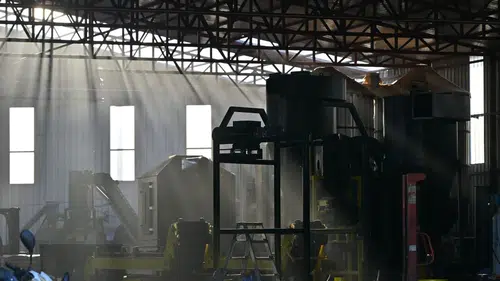 Antalya’da Elektronik Deposunda Yangın Korkuttu