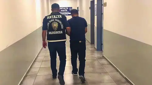 Bursa'dan Sonra Antalya! Sahte Komiser Oyunu Böyle Bozuldu