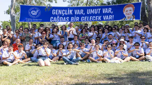 Manavgat'ta Gençlik Buluşması: Türkel Minibaş Yaz Kampı Kapılarını Açtı