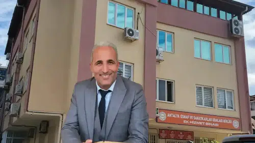 Antalya’da esnaf odalarının kapıları kilitlendi!
