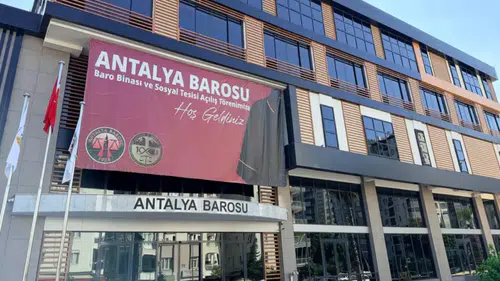Antalya Barosu’nun 100. Yılında Sahne Avukatların Olacak