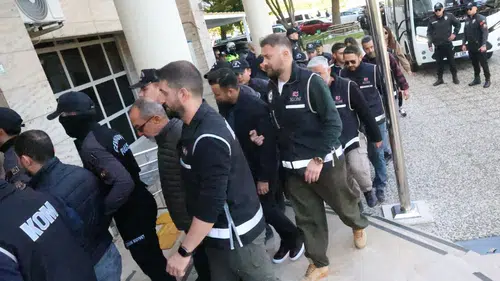 Muğla Merkezli 13 İlde Operasyon: Milas Başkanı Ve Oğlu Tutuklandı