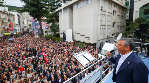 YENİ Parti Genel Başkanı Özgür Özel'den Artvin'de Sert Tepki: "Vatandaşın Parasına Çöktüler"