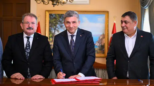 Aksu Çalkaya'ya Yeni Sağlık Kompleksi: İmzalar Atıldı