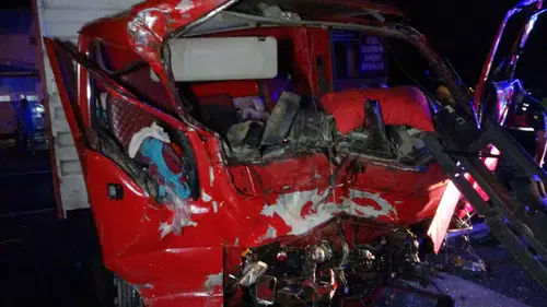 Manavgat'ta Refüjü Biçen Kamyon Karşı Şeride Geçti: 3 Yaralı