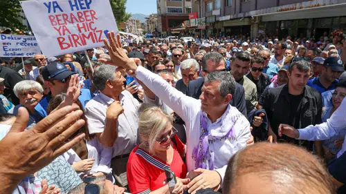 Özgür Özel’den Basın Özgürlüğü Yürüyüşüne Destek! İzmir’de Yürüyecek