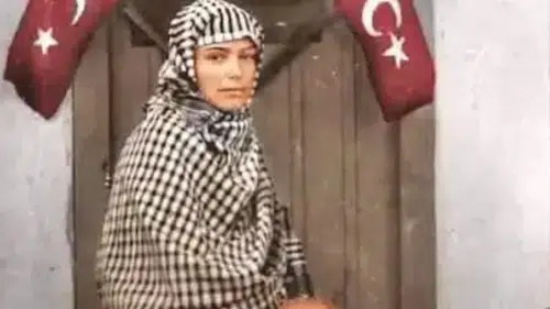 Türkiye'nin İlk Kadın Muhtarı Gül Esin Muhtarlar Günü'nde Anıldı