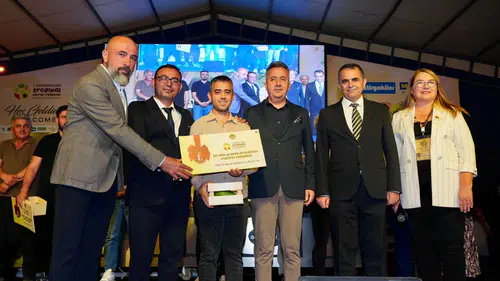 Alanya'da En Ağır Avokado 679 Gramla Birinci Seçildi