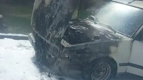 Seyir Halindeki Otomobil Alev Aldı: Araç Kullanılamaz Hale Geldi