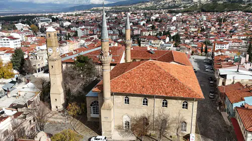 Burdur'daki Tarihi İki Camide Restorasyon Başlatıldı