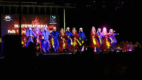 Manavgat'ta Kültürler Şöleni Başladı: Apollon Tapınağı'nda Halk Dansları Festivali