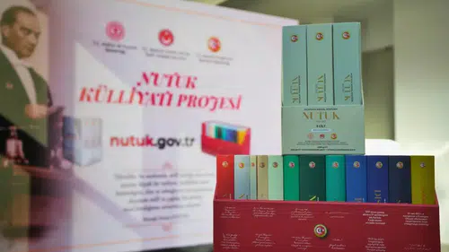 Atatürk'ün Mirası Nutuk Artık 8 Dilde, 2027'de Metaverse'de