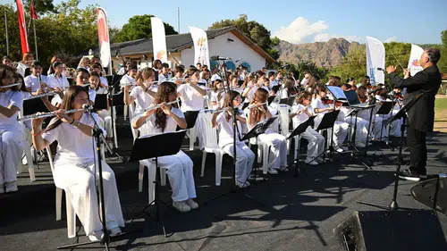 Kemer Cumhuriyet Orkestrası'ndan Çıralı'da Anlamlı Konser